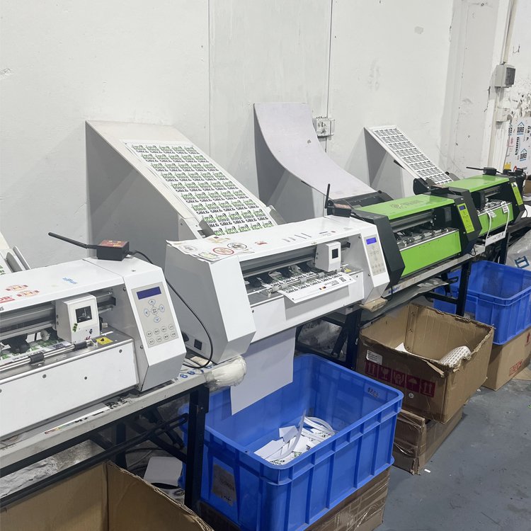 High-Speed Auto Feeding Sheet Label Cutter with Double Head Creasing Cutting Machine A2 A3 Paper New Condition