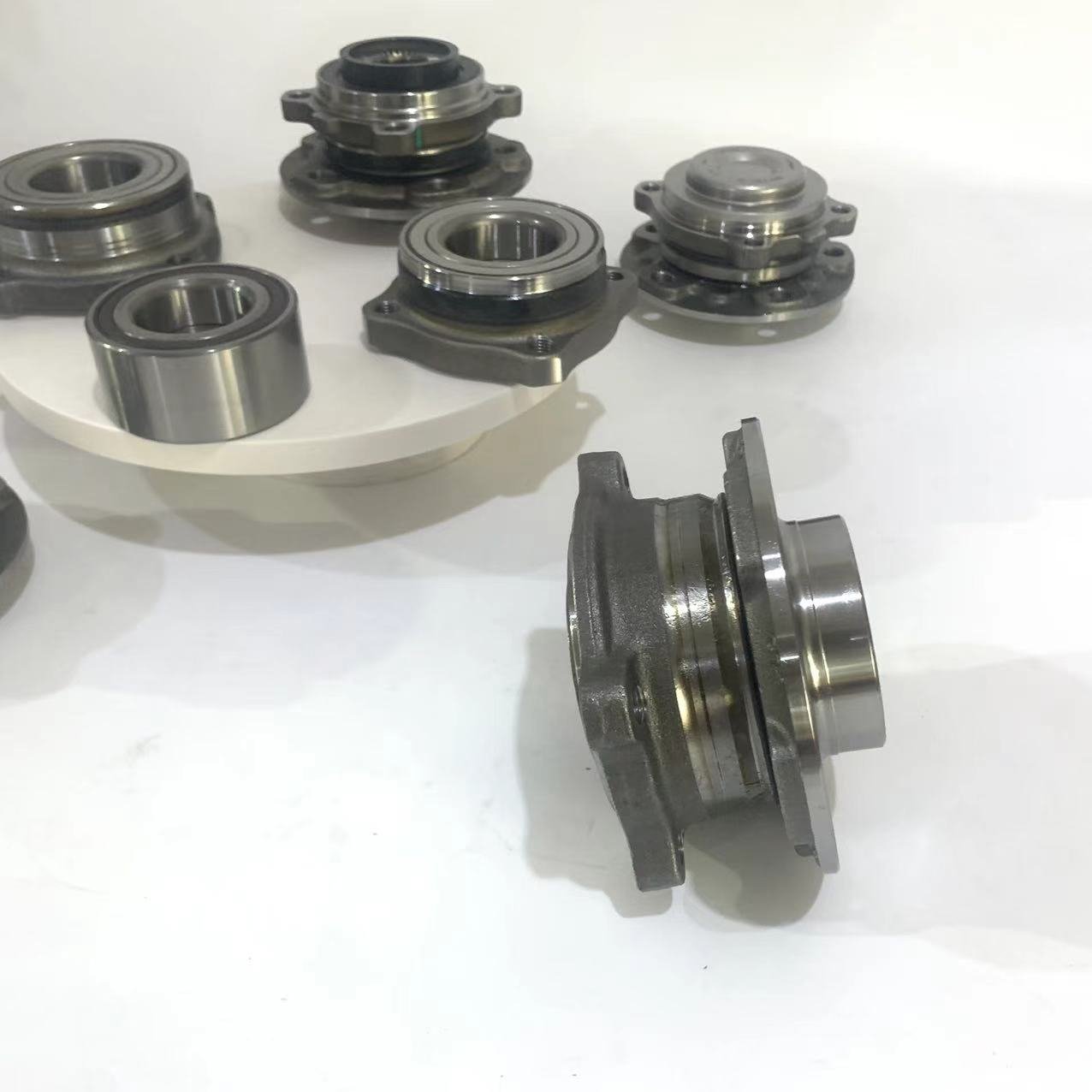 OEM 331206870725 31206867088forBMW F Chassis High Quality Automotive Front and Rear Wheel Bearing Hub Units Customized Bearings