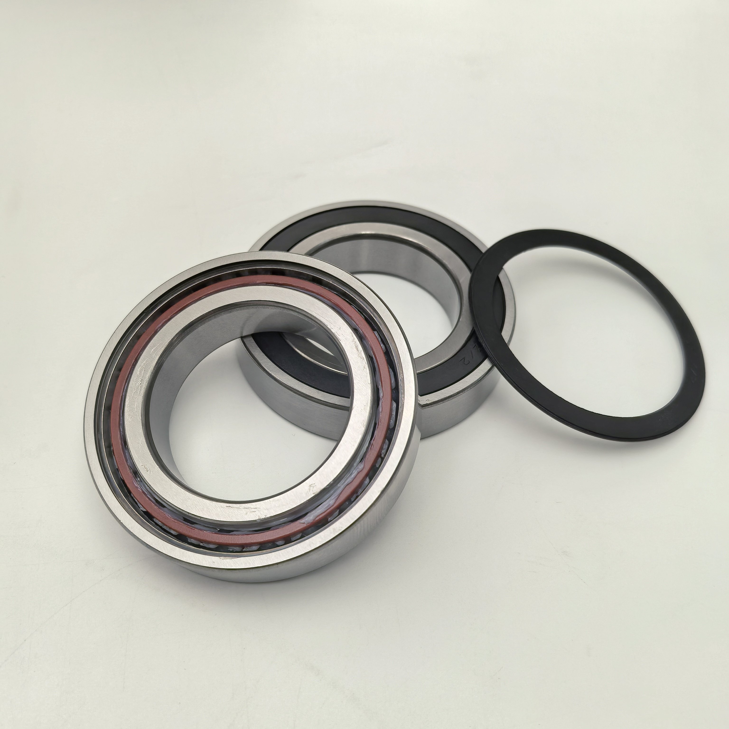 Wholesale Low Price Thin Section Angular Contact Ball Bearing 7014 7015 7016 for Guide Rail