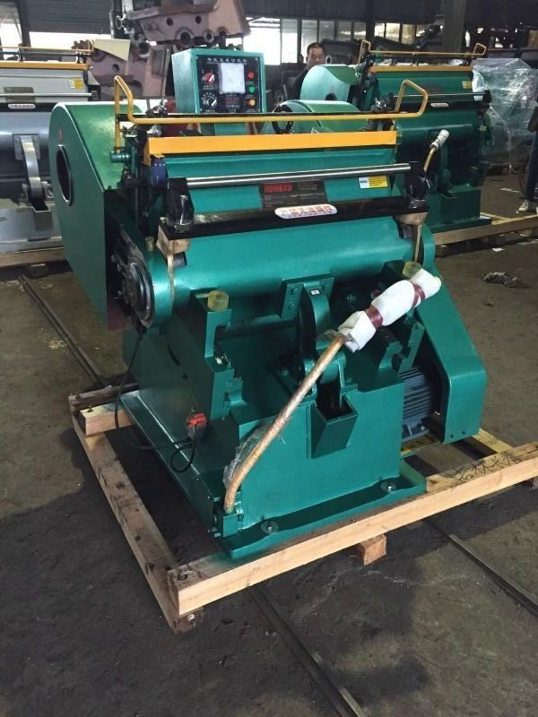 RUICAI Full Auto Creasing Machine Die Cutting Machine Automatic Rigid Box Maker