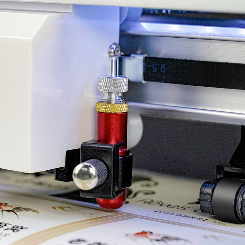 2024 High Precision Auto Contour Cardboard Cutting Plotter Vinyl Cutter Sign Sticker Cutter Plotter with CCD Camera