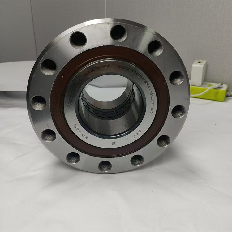 WG4071418068 15Kgs Wheel Hub Bearing for Truck