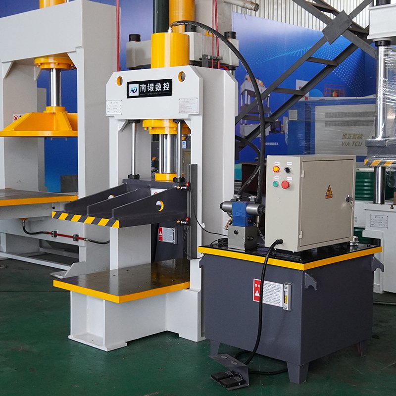 Nadun 100T Gantry Hydraulic Press Machine With Slider Beam