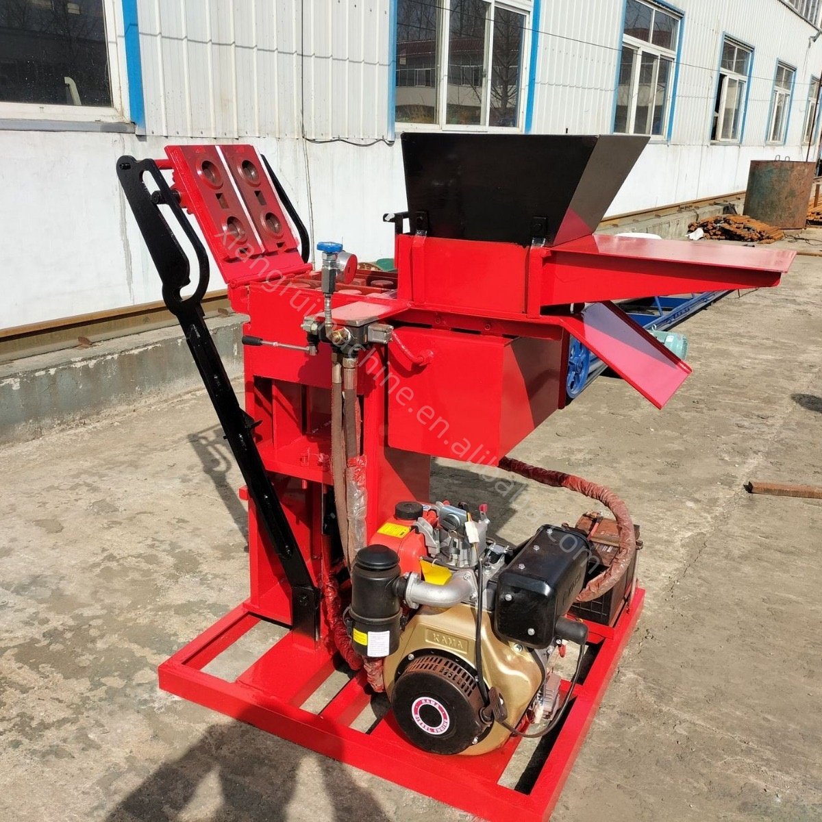 Egypt QT2-25 Interlocking Hollow Clay Red Brick Making Machine Price Semi-automatic Brick Machine