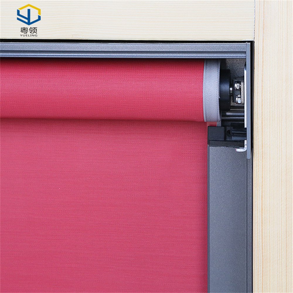 Garden Patio Windproof Waterproof Auto Retractable Pvc Shade Screens Tubular Motor Motorised Roller Zip Track Outdoor Blinds