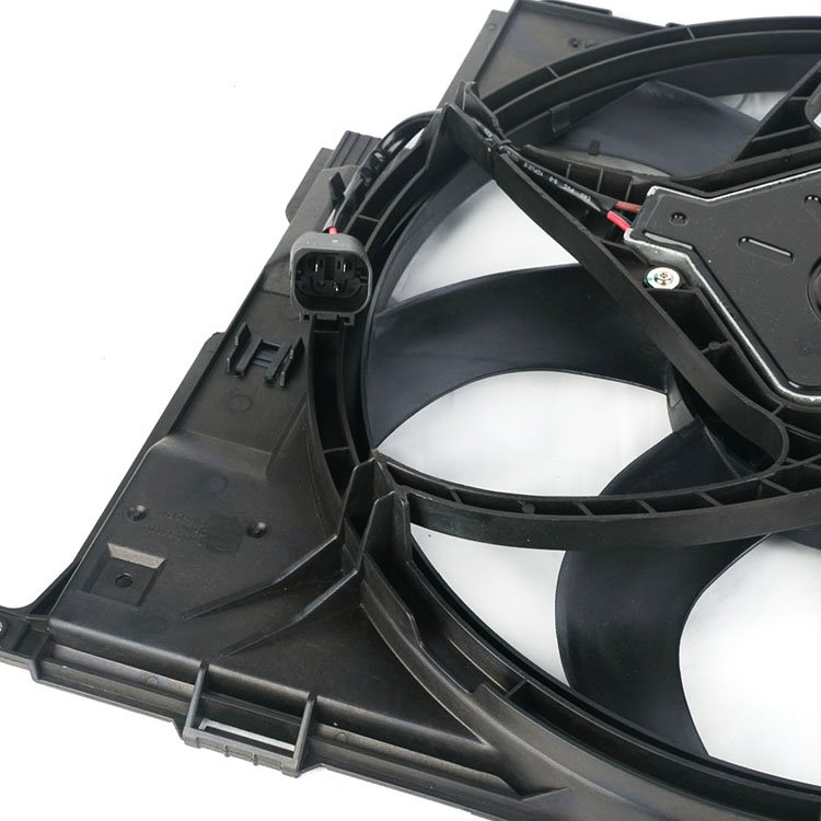China Auto Parts Motor Solution Air Cooling Car Engine Radiator 17427640509 17428641963 3 Series