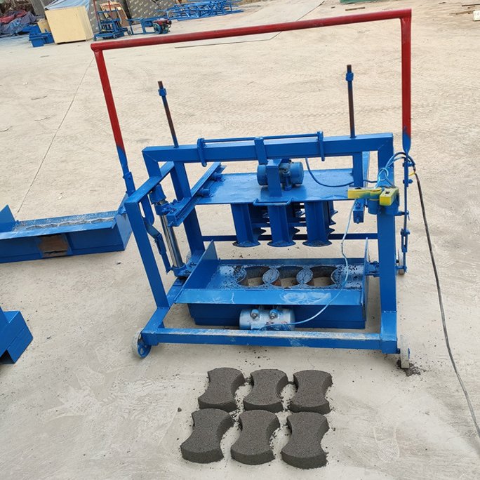 Easy Operation High Pressure Hydraulic High Efficient Semi-automatic Brick Block Making Machine Price