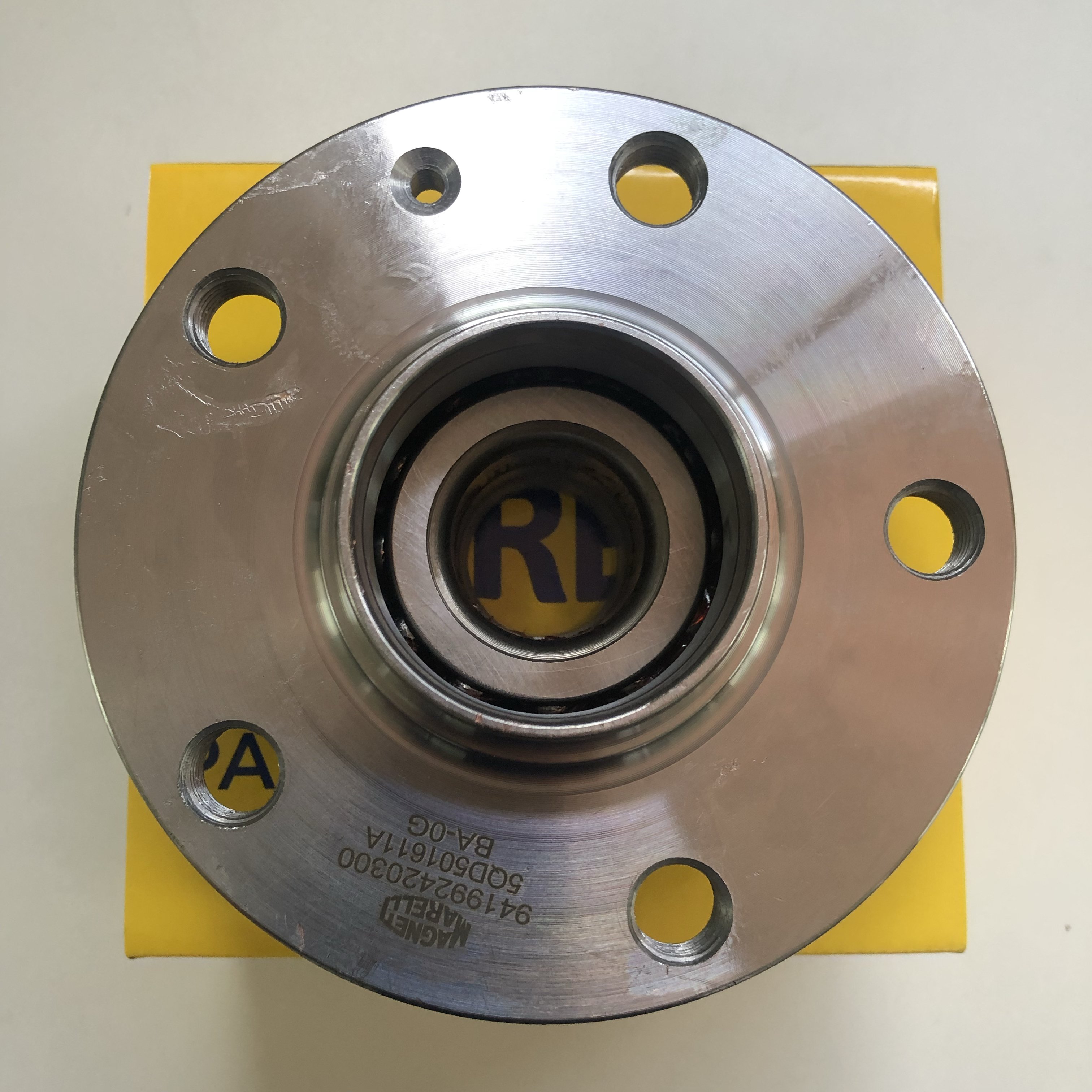 Auto Parts Magneti Mareli Wholesale High Quality Spares Car Drivetrains Rear Wheel Hub Unit Bearing Kit 5QD501611A for VW