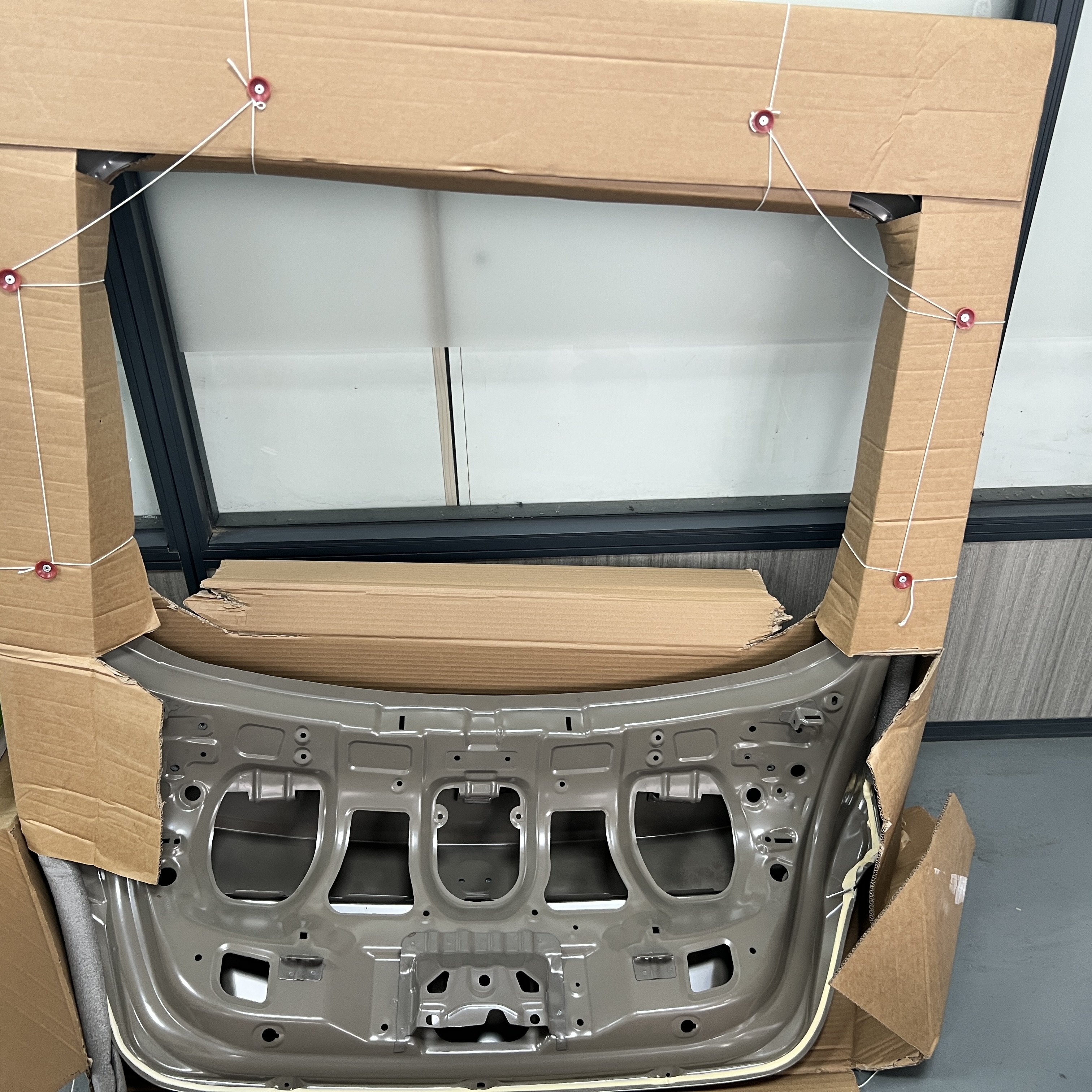 High Quality Auto Parts Wholesale Genuine Original RX8 OE Number 10362053 Car Tailgate
