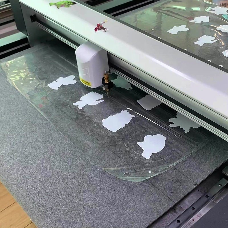 Auto Continuous Feed Flatbed Cutting Plotter Signmaster Flat Bed Cutter Plotter Automatic Feeding Servo Driver Flatbed Cutter