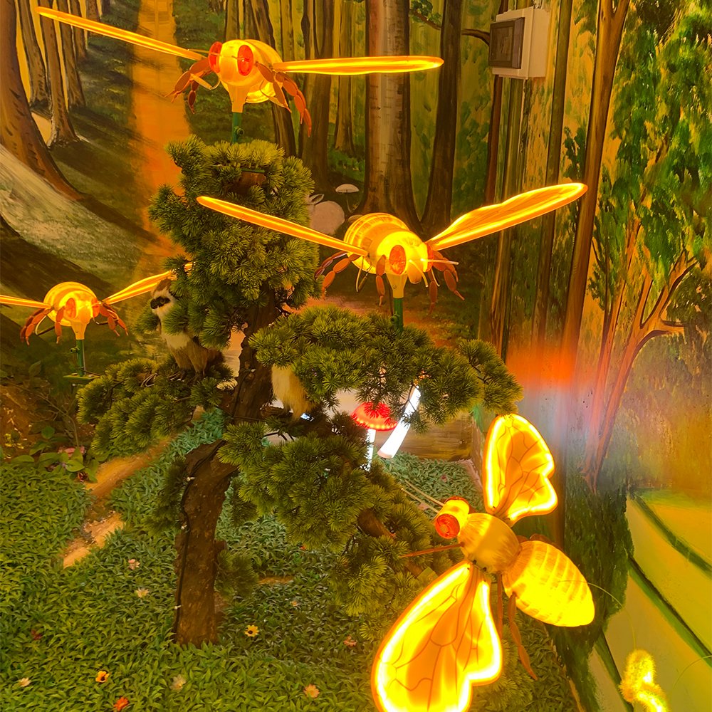 Waterproof IP65 LED Yellow Dynamic 3D Giant Bee Ant Outdoor Decor Lights Decoration Garden for Christmas Decorative Lighting
