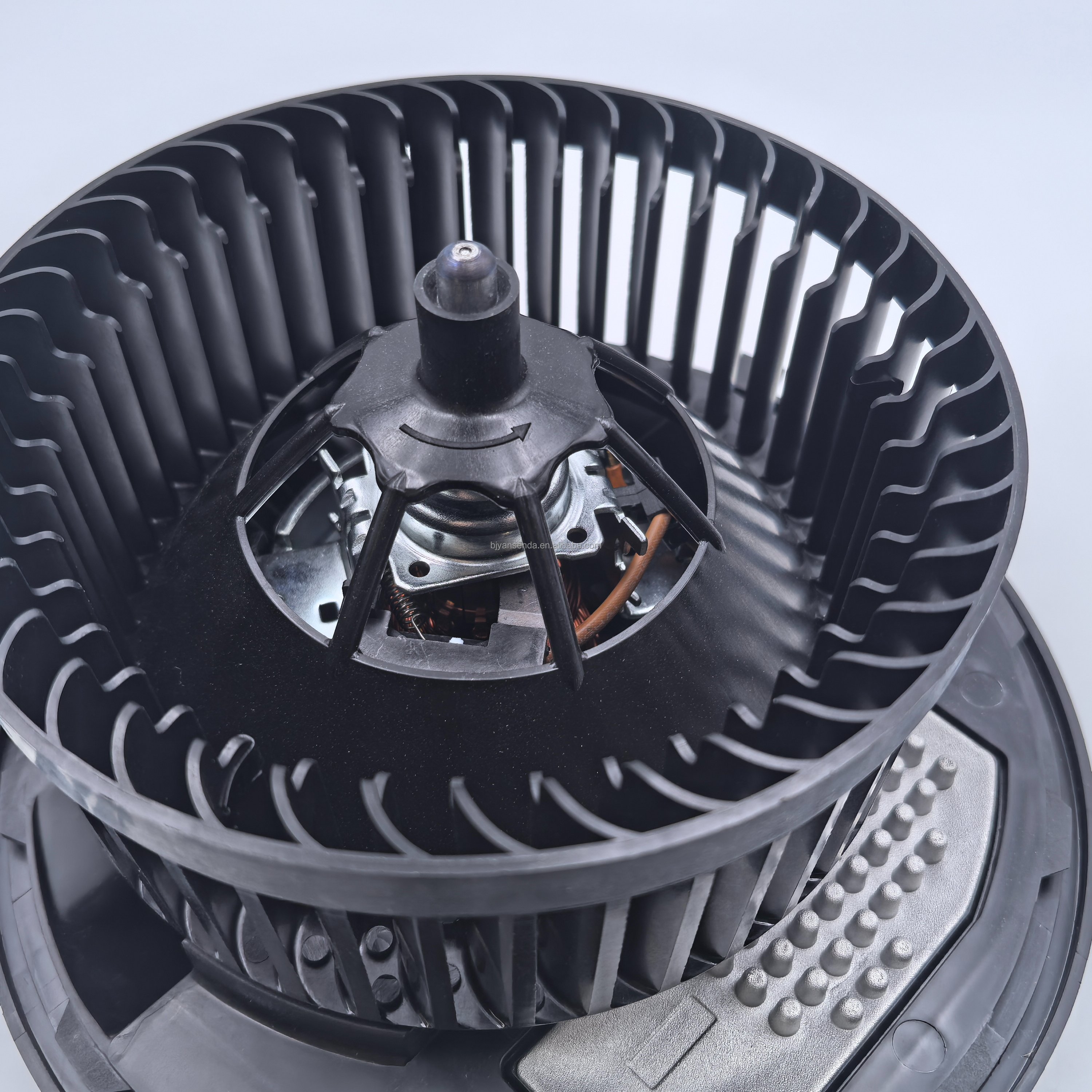 Factory Price Auto Parts Radiator Fan 5QD 819 021 a Radiator Fan VW Polo for VW