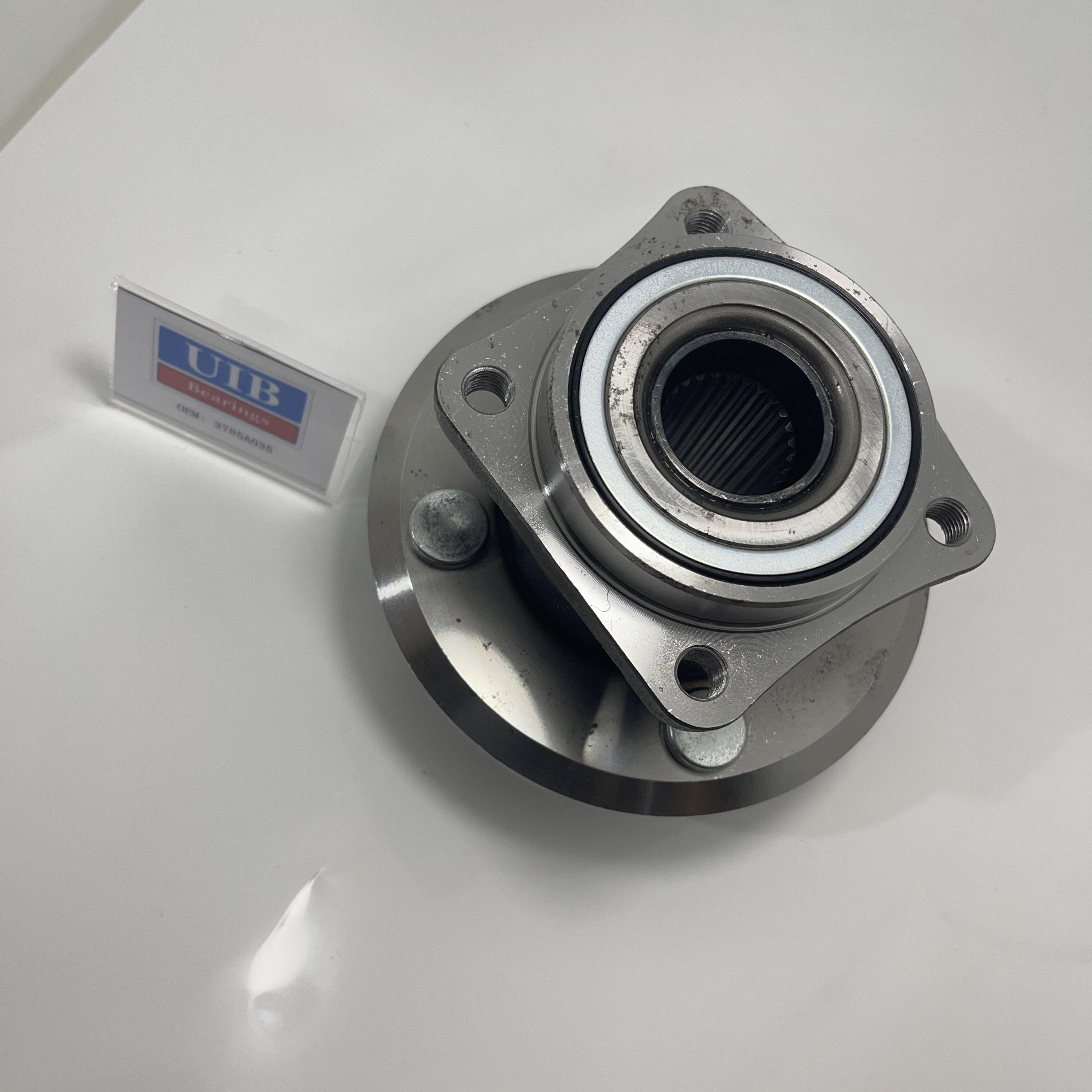 WHEEL BEARING HUB UNIT Auto Bearing OEM 3785A035 High Quality Factory