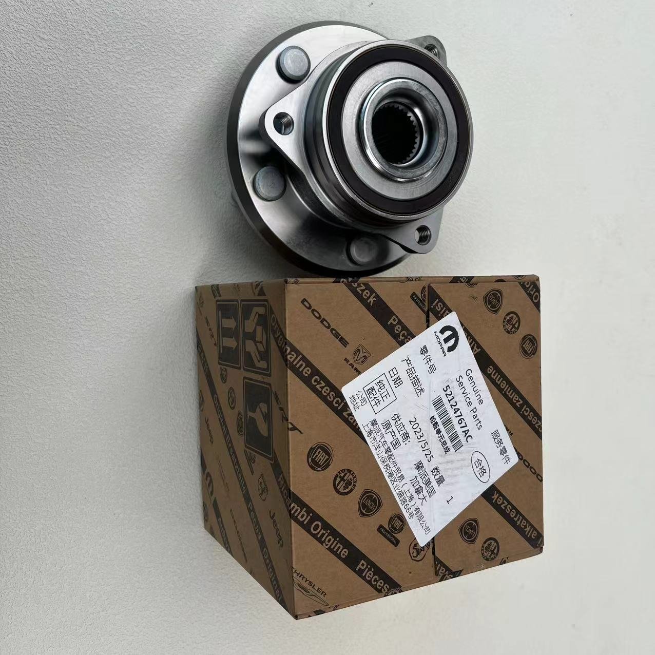 11-22 J Eep Grand Cherokee Durango Front Wheel Hub Bearing OEM New mopar 52124767ae