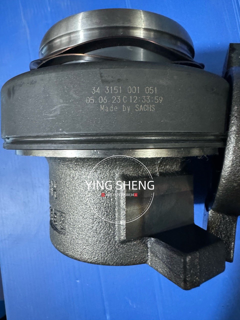 Germany Quality Original Clutch Release Sleeve Assembly 3151001051 / 3151000034 for Dongfeng DAF Hino