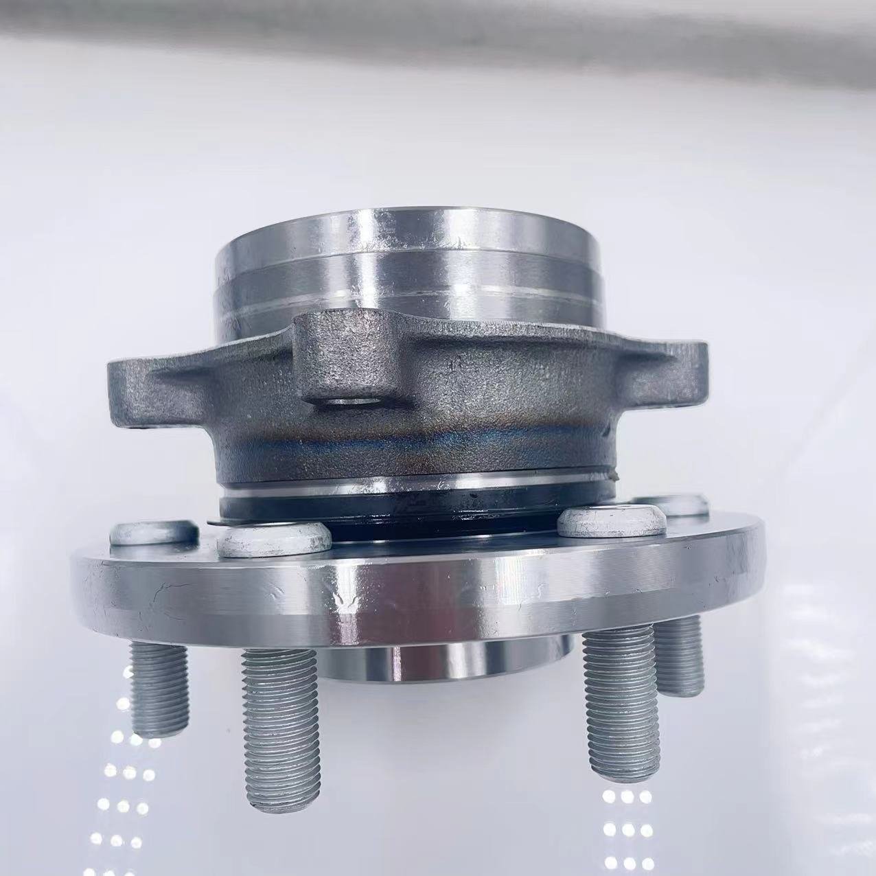 Auto Bearing Manufacturing 43550-26010 Bearing Front Axle Wheel Hub Bearing for Toyota Hiace 2020