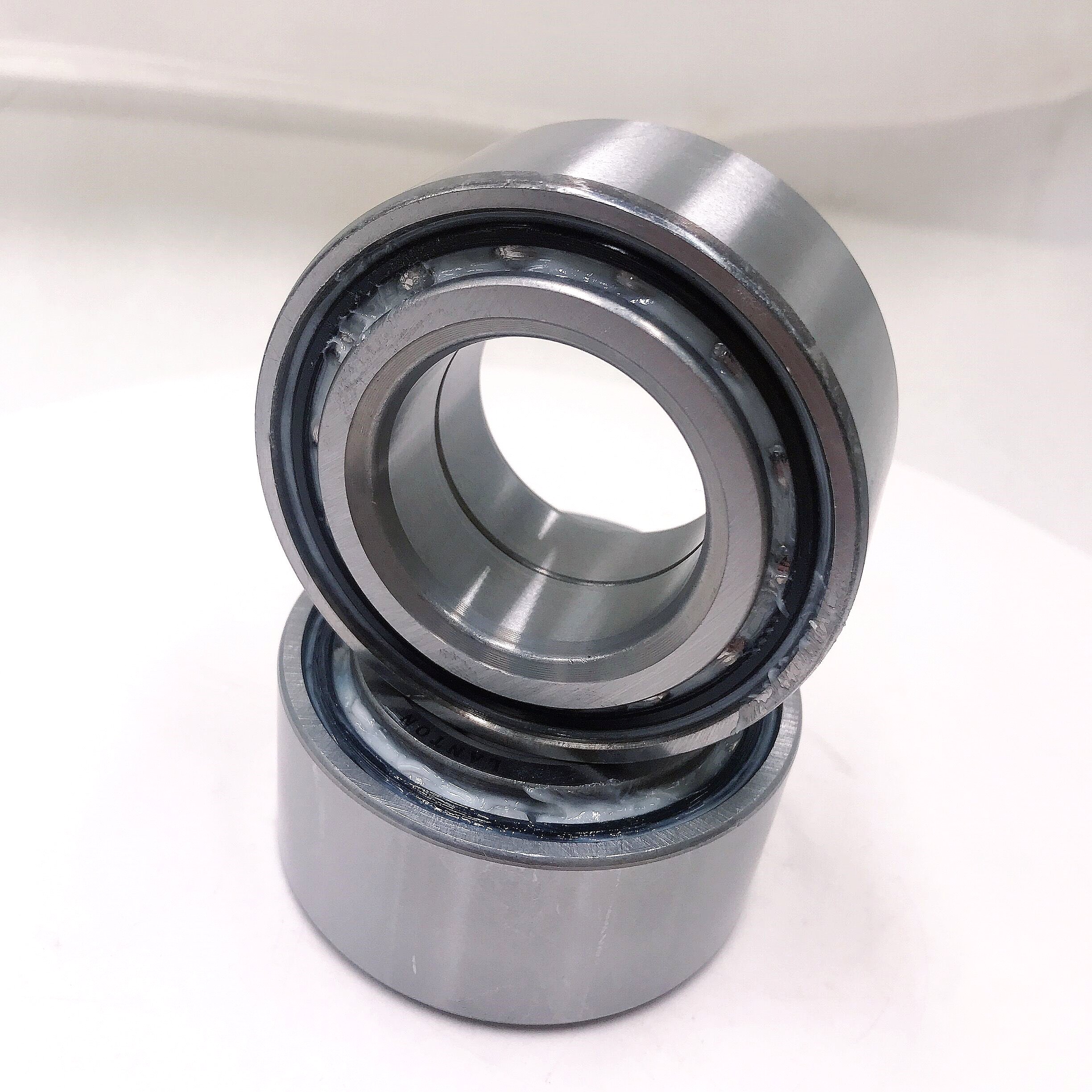 Original Japan Brand Front Rear Wheel Bearing DAC37720237 Automobile Hub Bearing