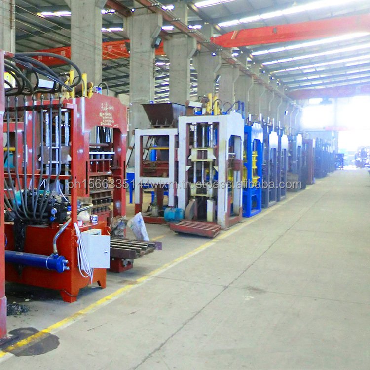 Portable QT4-15 Semi Automatic Concrete Hollow Solid Block Machine Interlock Brick Making Machine