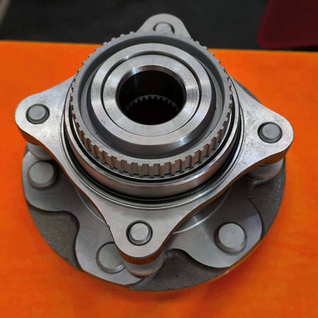High Quality HIHG AUTO PARTS Rear Wheel Hub Bearing Unit New Steel Japanese Car 42450-33010 Precision for MITSUBISHI