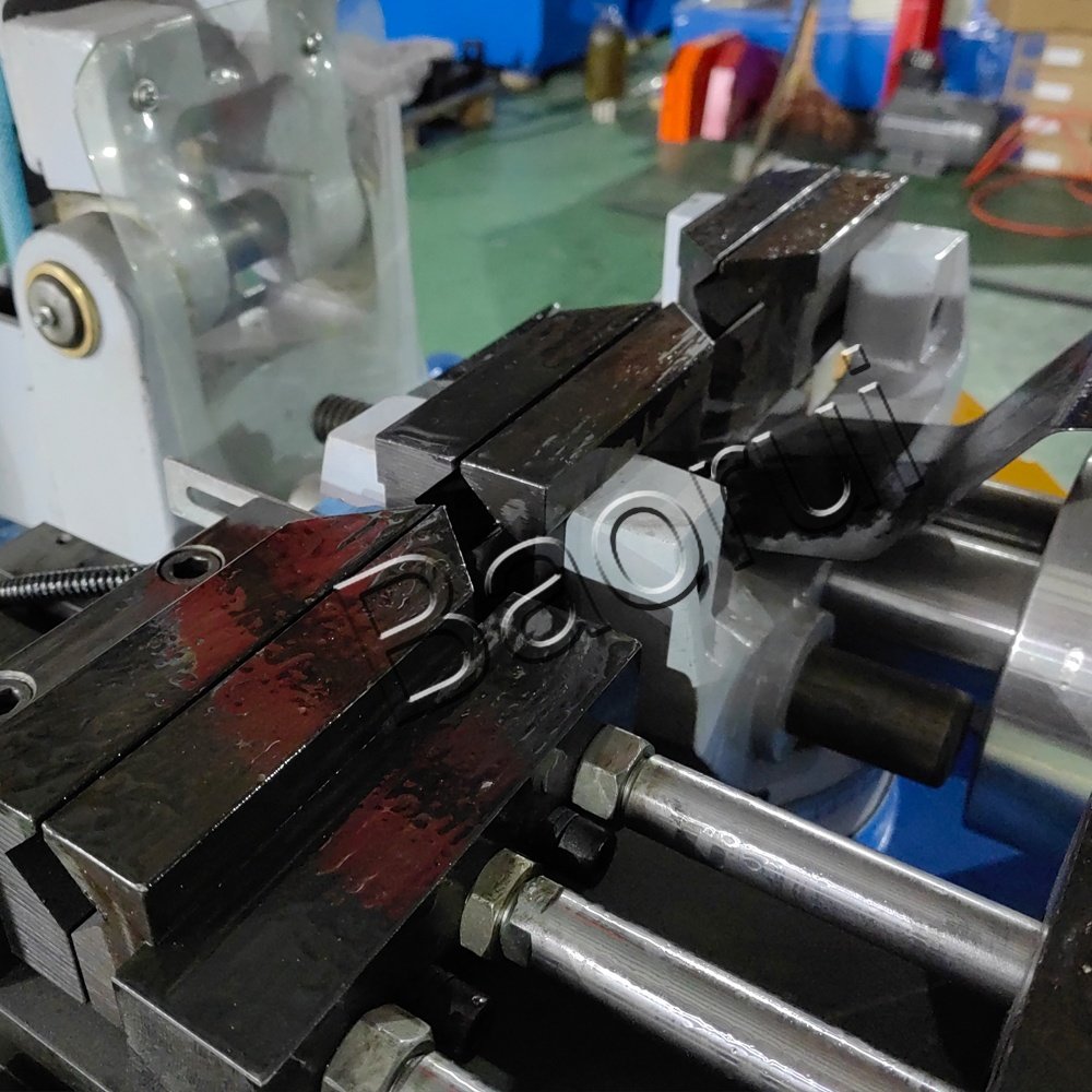 SS Iron Steel Round Square Tube Auto Feeding Saw Blade Cutting Machine Cutter Automatic Pipe Cutting Machine