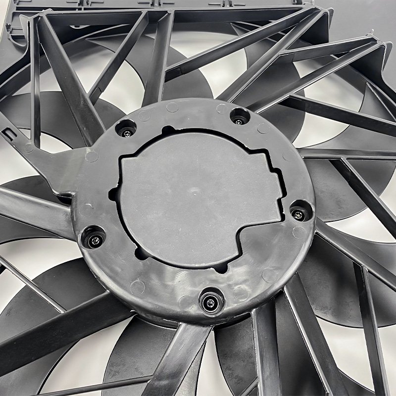 Radiator Fan Assembly Auto Parts Motor Solution Air Cooling Car Engine Car Radiator Fan for X3 17427601176 Radiator X3