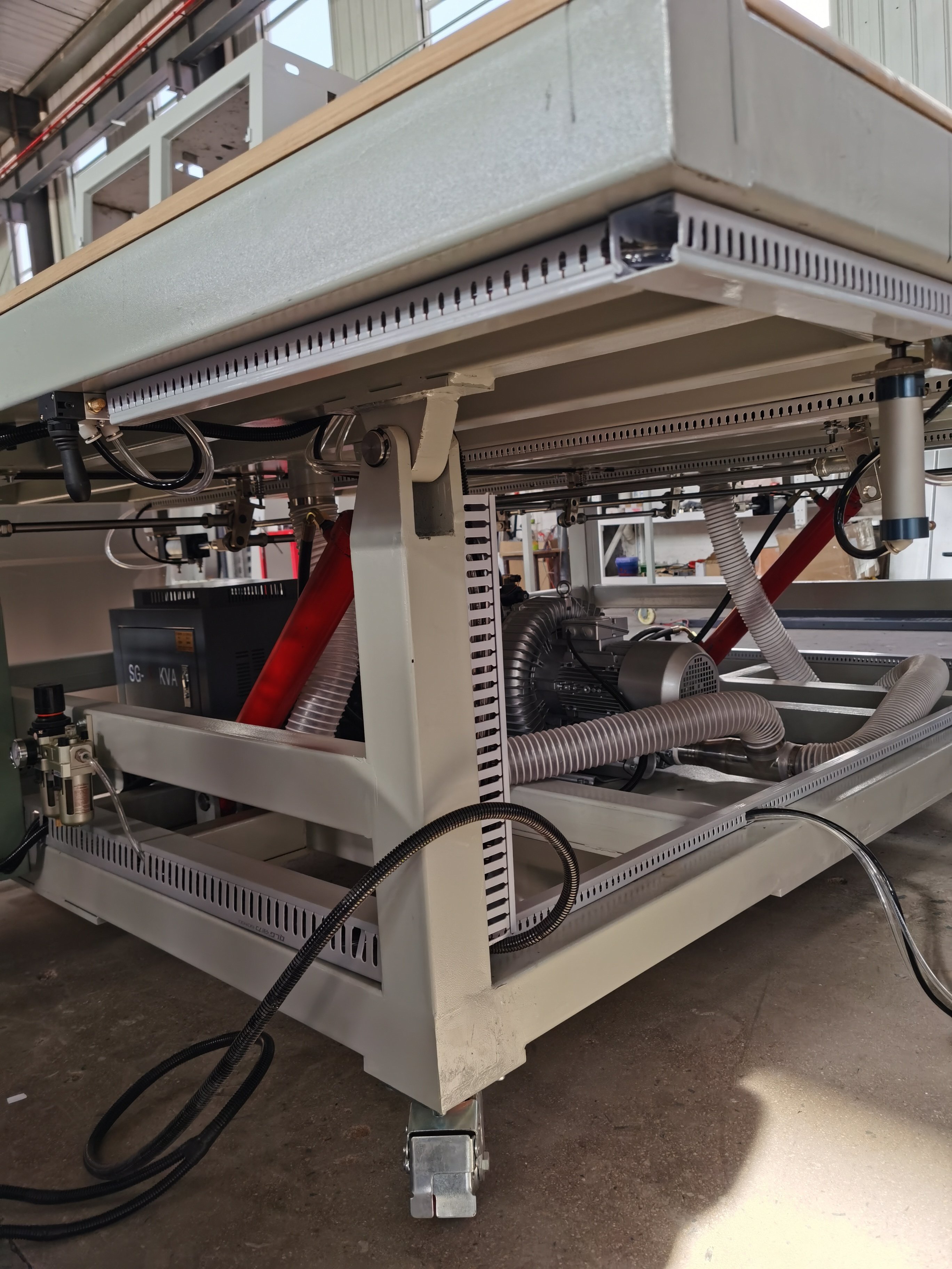 Auto CNC Manufacturer Tilting Air Floating Breaking Table Manual Glass Cutting Machine