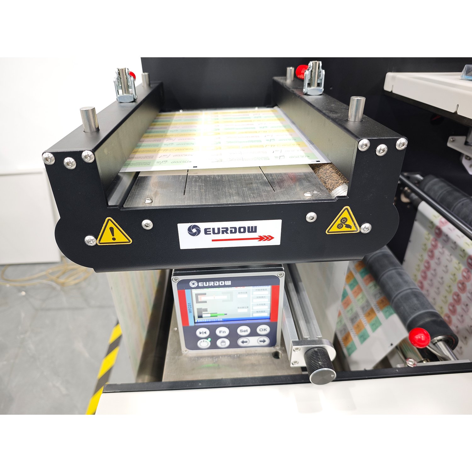 VR350 Plotter Slitting Rewinder Machine Roll to Roll Die Cutter Roll Label Finisher with Servo Motor