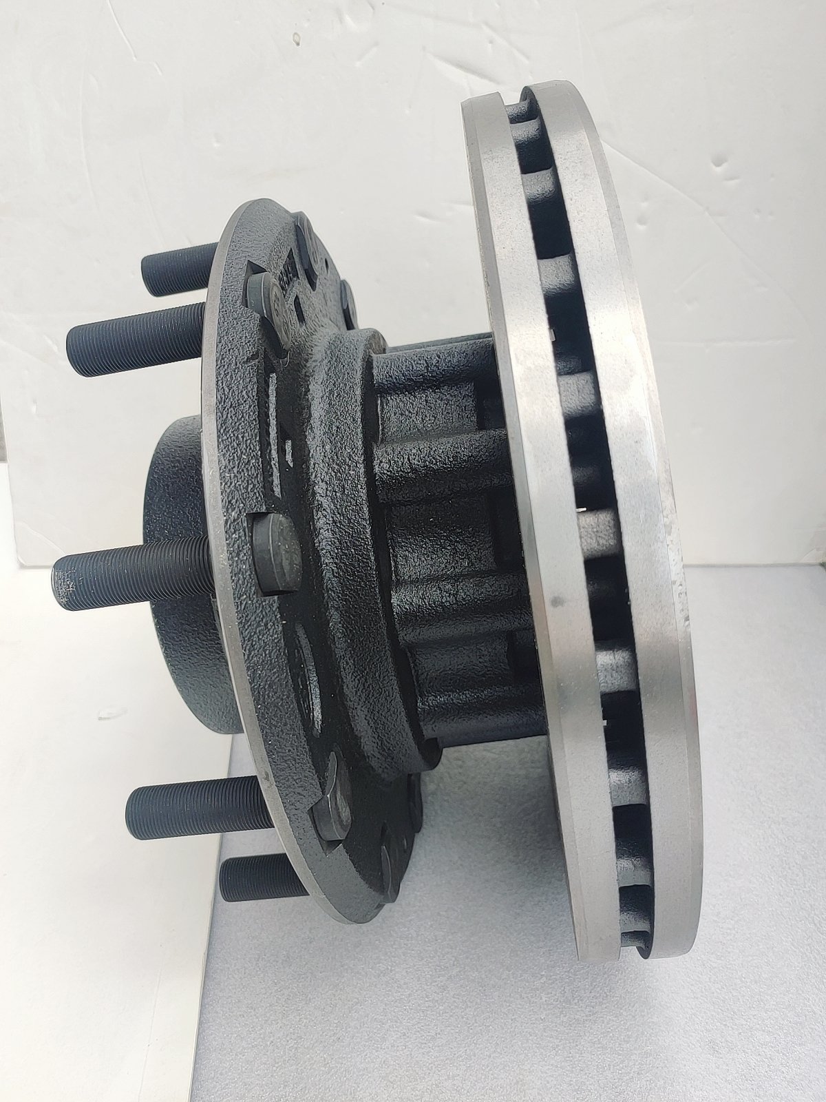Auto Parts Rear Wheel Hub Assembly K9-3104010 for BYD Car K9