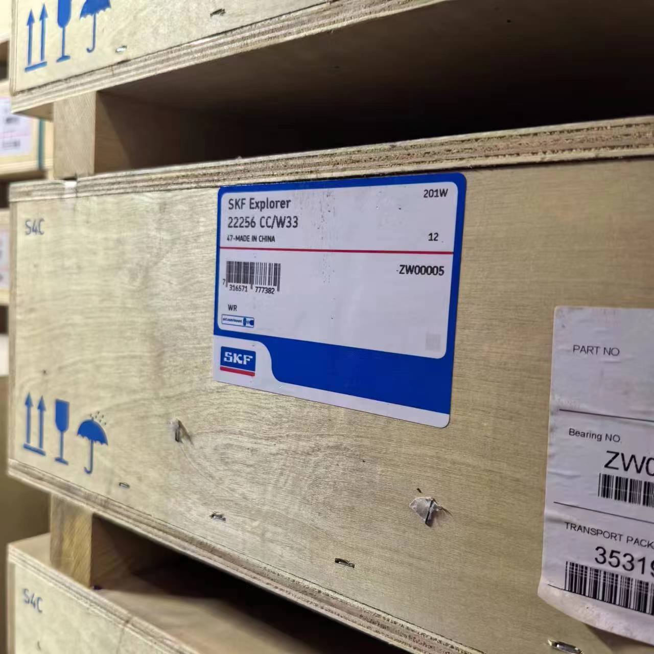 High Quality Single Double Row Auto Bearing SK F NJ313ECM/C4 Deep Groove P0 Precision Angular Contact Ball Bearing Contact