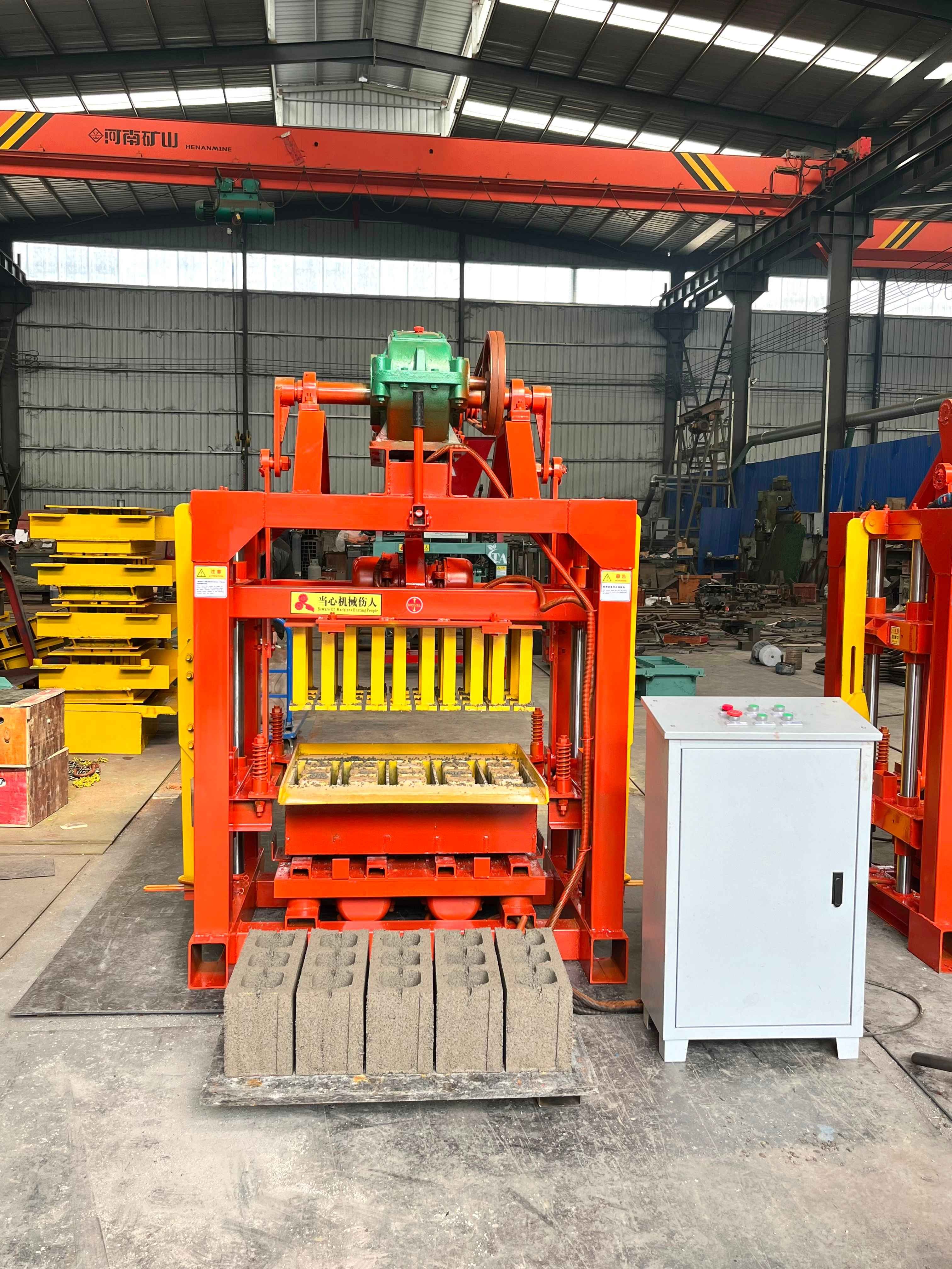 Small Interlocking Sacred Paving Cement Block Forming Machinery Semi-Automatic QT4 Model Sale in Africa