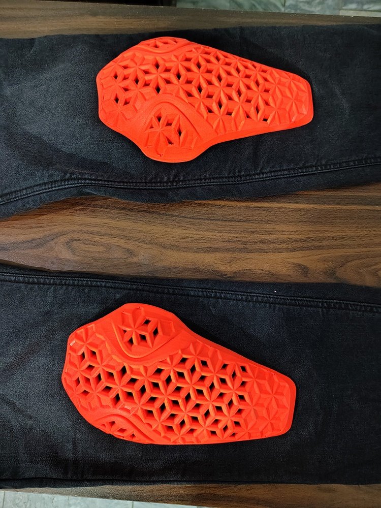 Level 2 Ce Approved Red Pads Racing Jeans for Men and Women Motocross Team Printed Protective Pants for Adults Motorcycle Riding