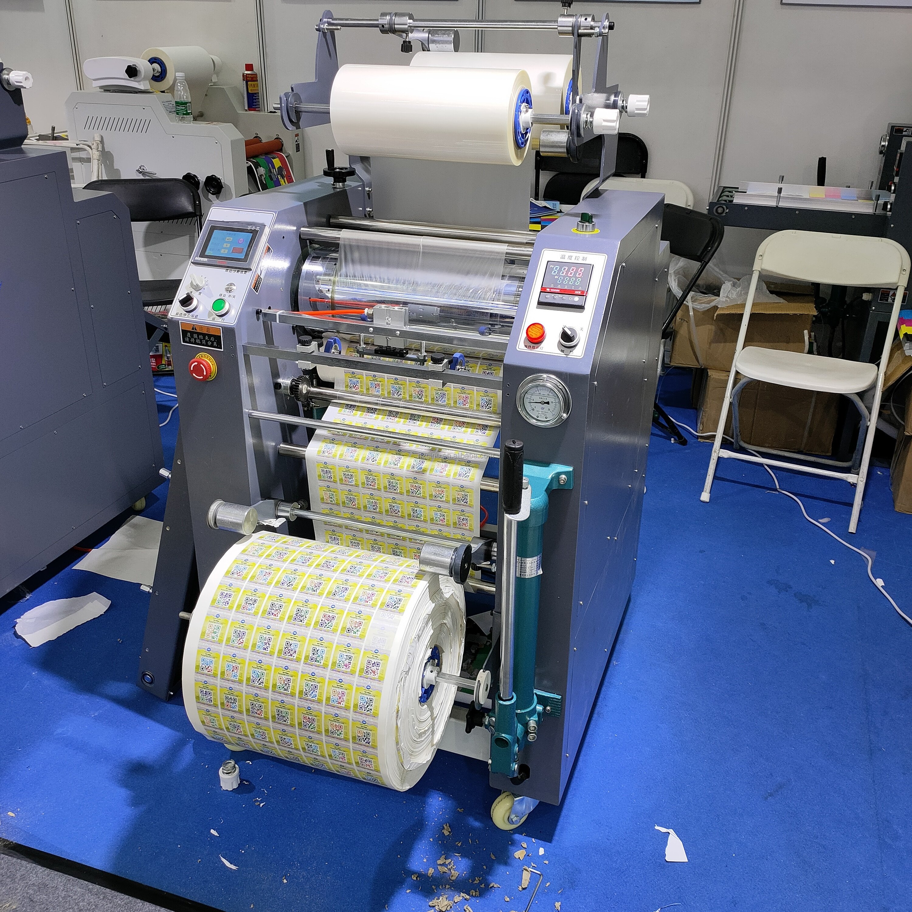 Automatic 390mm A3 Paper Laminating Label Sticker Roll Roll Machine High-Speed Manual Feeding Auto Cutting Motor Core Component