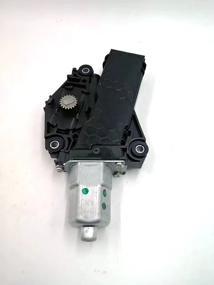 New Car Accessories Auto Electrical Systems Sunroof Motor Assembly for Honda 70450-Tla-C11