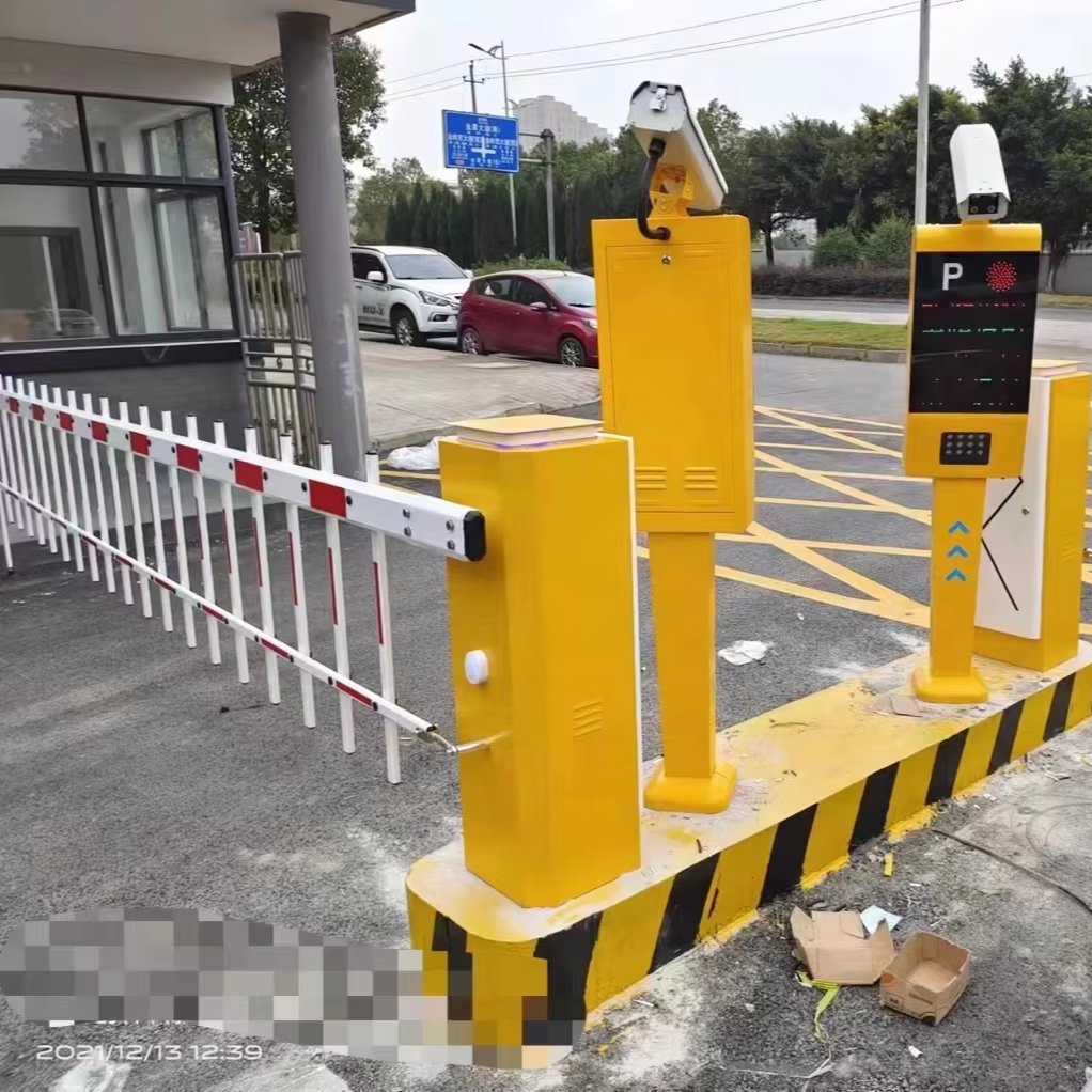 Dc 24v Brushless Boom Barrier Gate With Anpr Automatic License Number Plate Recognition Vehicle for Car Parking Auto Pay Station