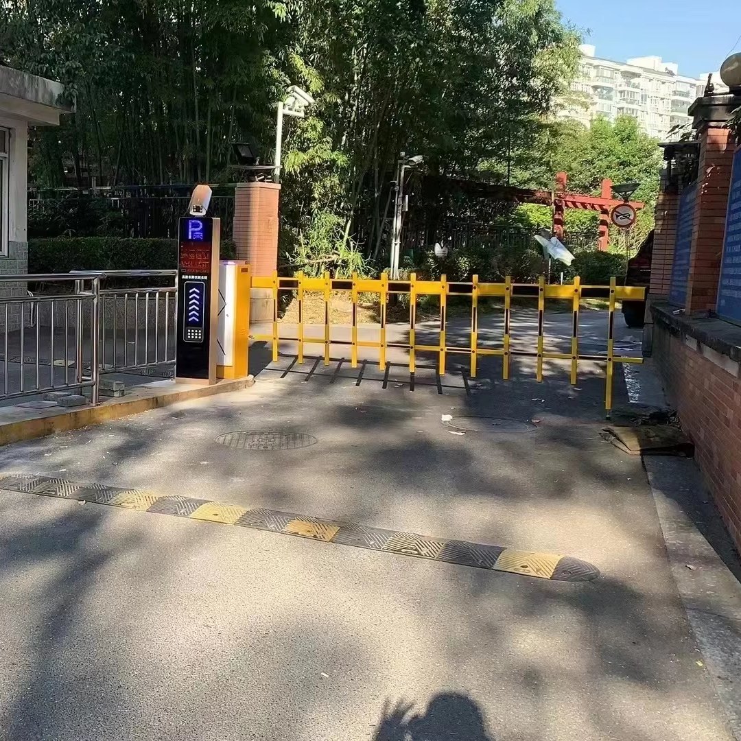 Dc 24v Brushless Boom Barrier Gate With Anpr Automatic License Number Plate Recognition Vehicle for Car Parking Auto Pay Station