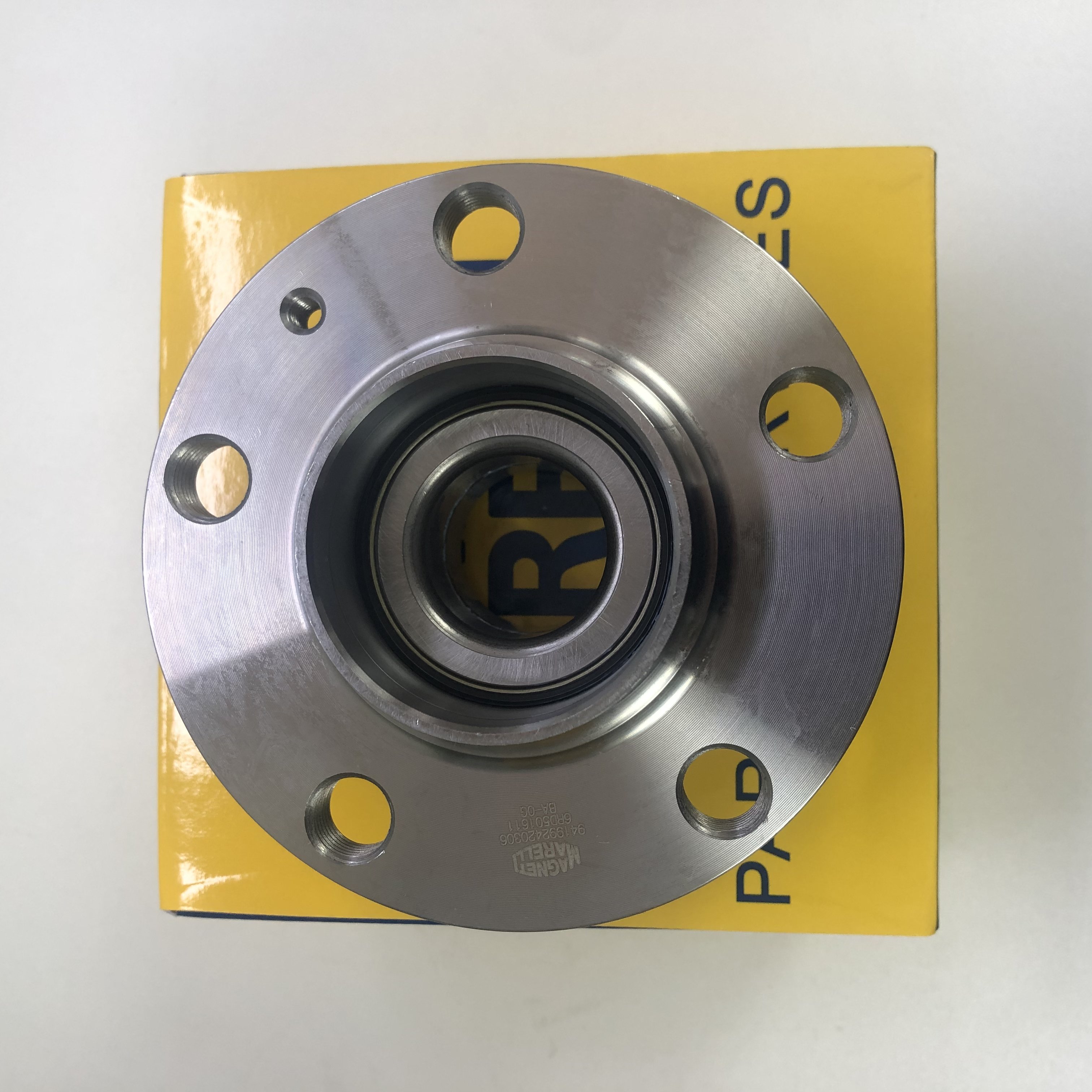 Auto Parts Magneti Mareli Wholesale High Quality Spares Car Drivetrains Rear Wheel Hub Unit Bearing Kit 6RD501611 for Skoda VW