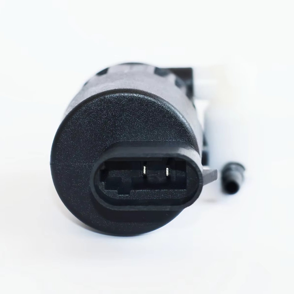 Auto Parts for Renault 7701048307 Twin Outlet Front and Rear Windshield Washer Pump with Brush Motor