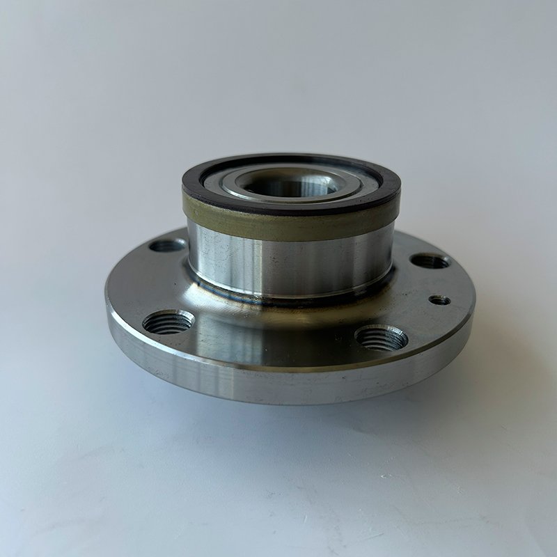 Car Bearing 6Q0501611F Rear Wheel Hub Bearing 7132111100 for VW SKODA OEM 6Q0501611R