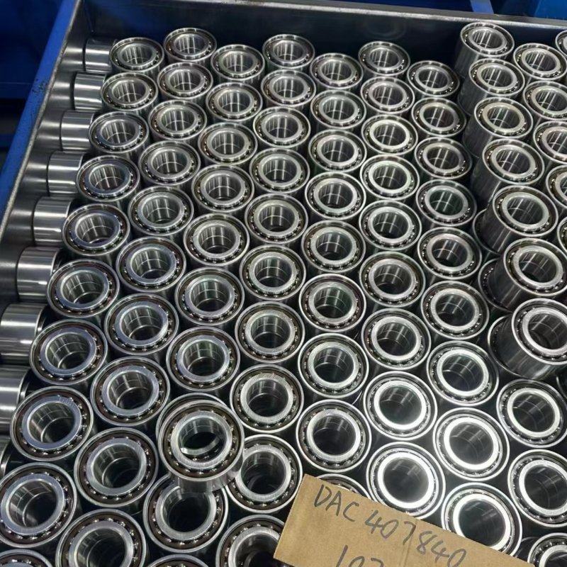 Factory Price Auto Clutch Release Bearing for Suzuki Dac35670042 Bearing 35X67X42 Auto Bearing Supplier