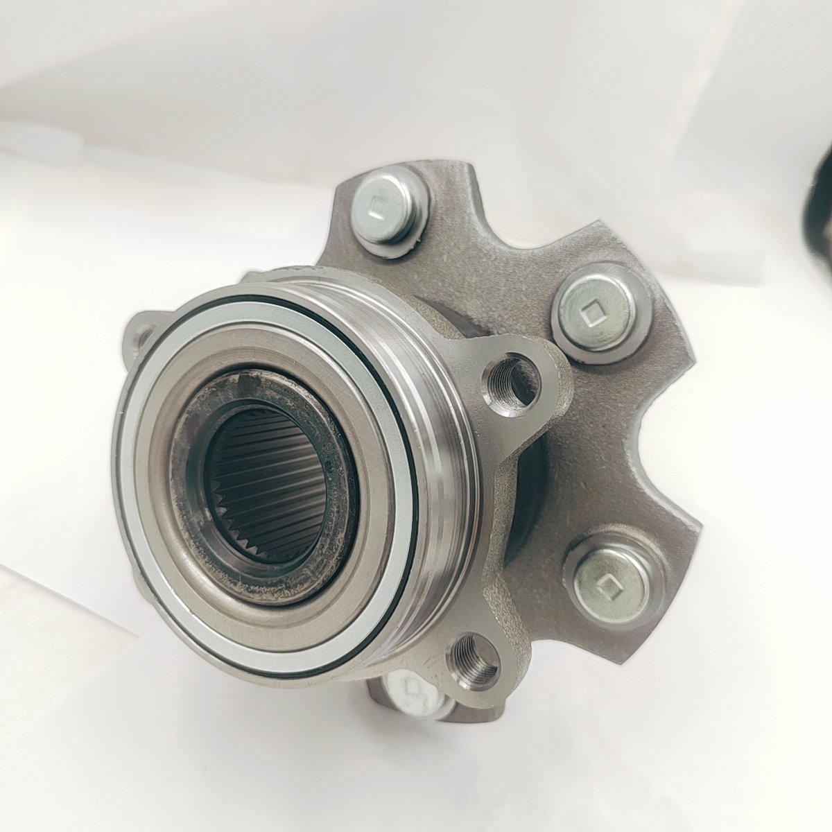 512373 19366301 Auto Spare Parts Hub Units Koyo NSK Wheel Hub Bearing for Nisssan Rogue Qazana Infiniti Juke Car Accessories