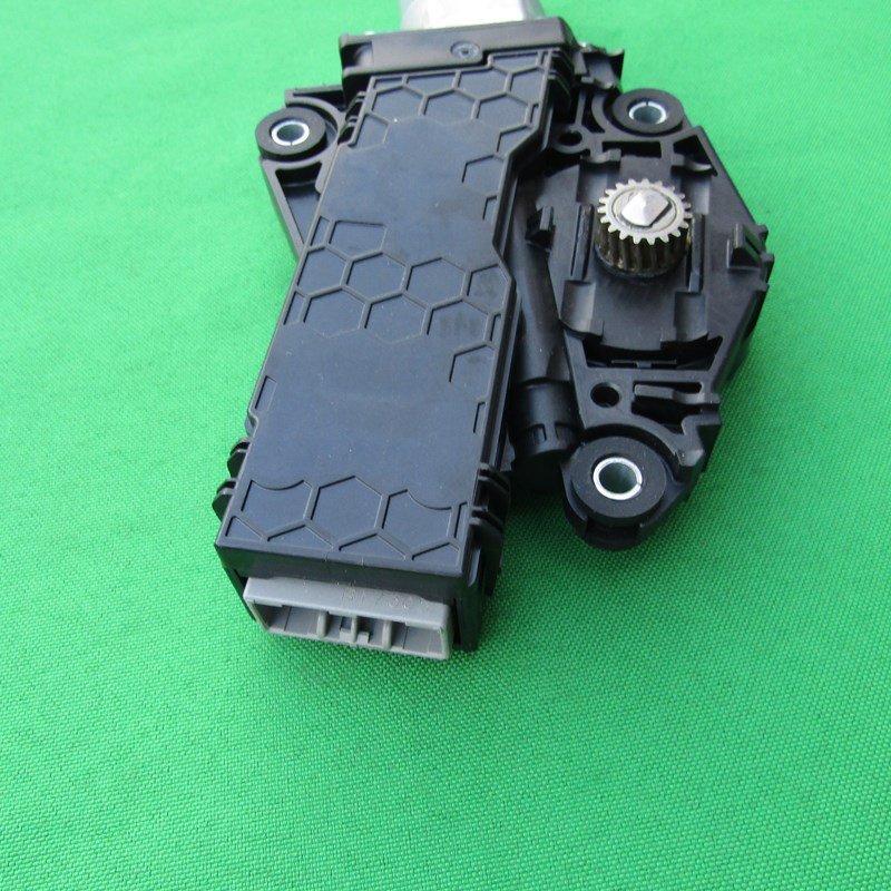 RW1 Sunroof Motor OEM:70450-TNY-E12 70490-TNY-E12 H-onda C-RV 2017-2022 Roof Sunroof Motor :70450-42B-C01 70490-42B-C01