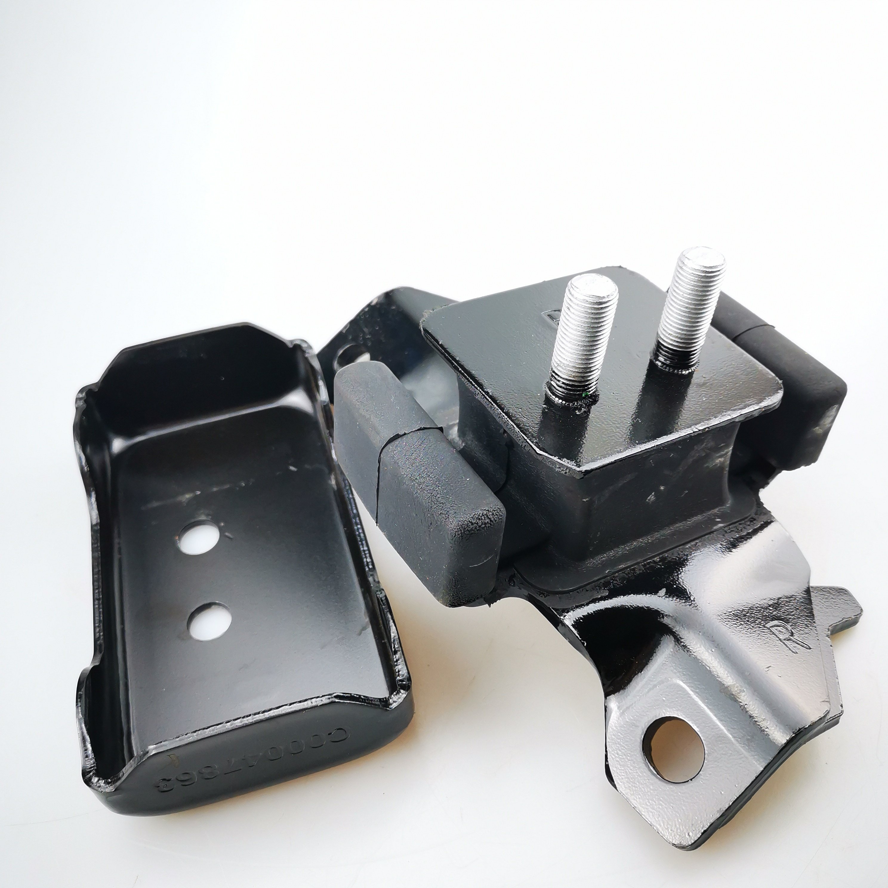 SAIC MAXUS T60 Right Front Engine Mounting C00047862 C00047863