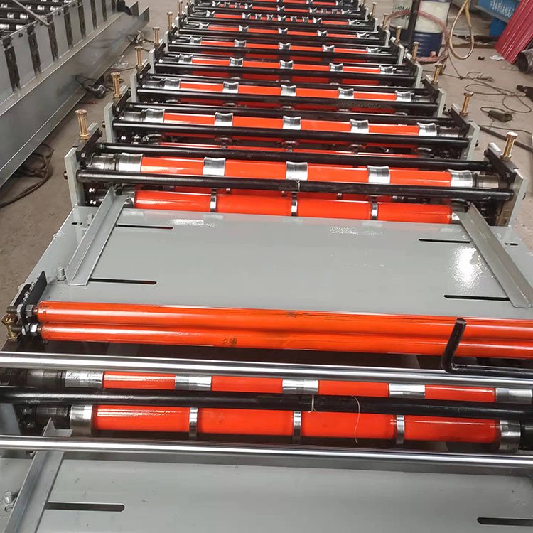 Roll Formers Roof Wall Panel Glazed Tiles Roll Forming Machine Corrugated Steel Sheet Metal Products 45# Steel Forged Pakistan