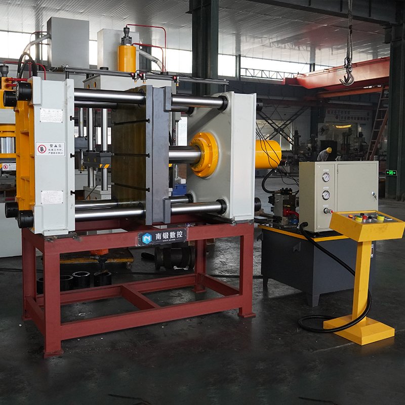 NADUN 100T Four-column Horizontal Hydraulic Press Machine