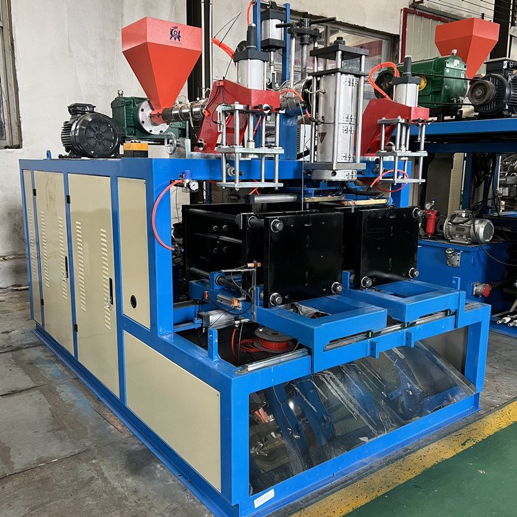 1L 4L 5L Car Engine Oil Can Hdpe Auto Oil Canister Plastic Pe Motor Oil Bottle Extrusion Blowing Make Machine