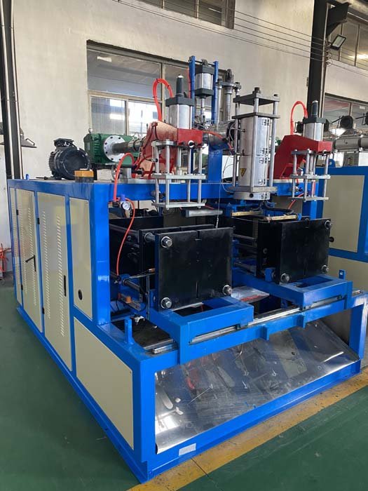 1L 4L 5L Car Engine Oil Can Hdpe Auto Oil Canister Plastic Pe Motor Oil Bottle Extrusion Blowing Make Machine
