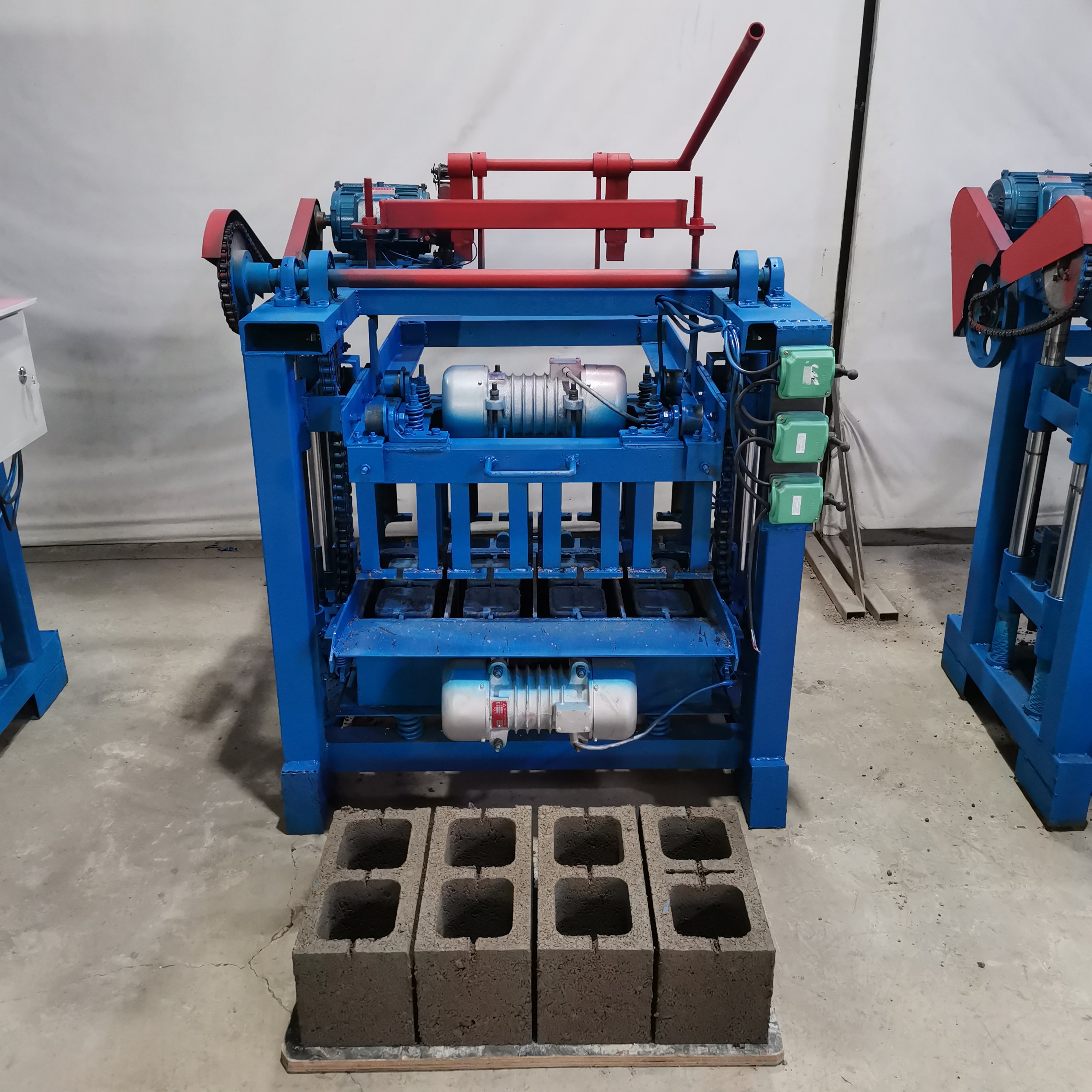 Factory Direct Price 4-35A Semi-automatic Concrete Block Brick Machine 300-150-50mm Paving Brick Making Machine