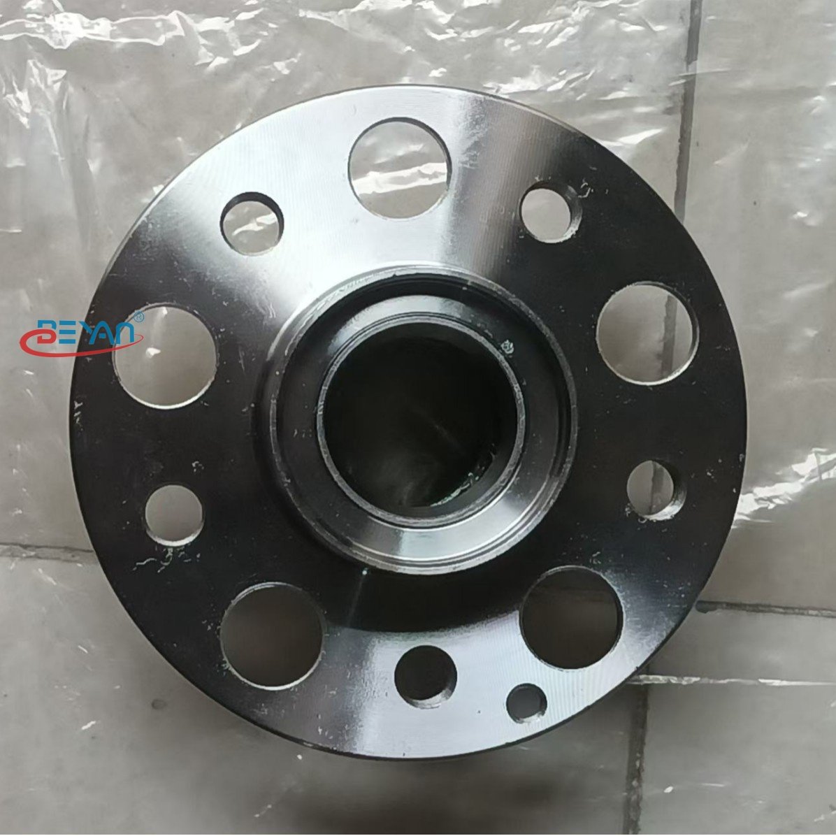 Factory Direct Sales Wheel Hub Bearings (front Axle) 2183300125 A2183300125 Suitable for Mercedes Benz C219 W211 S211 R230