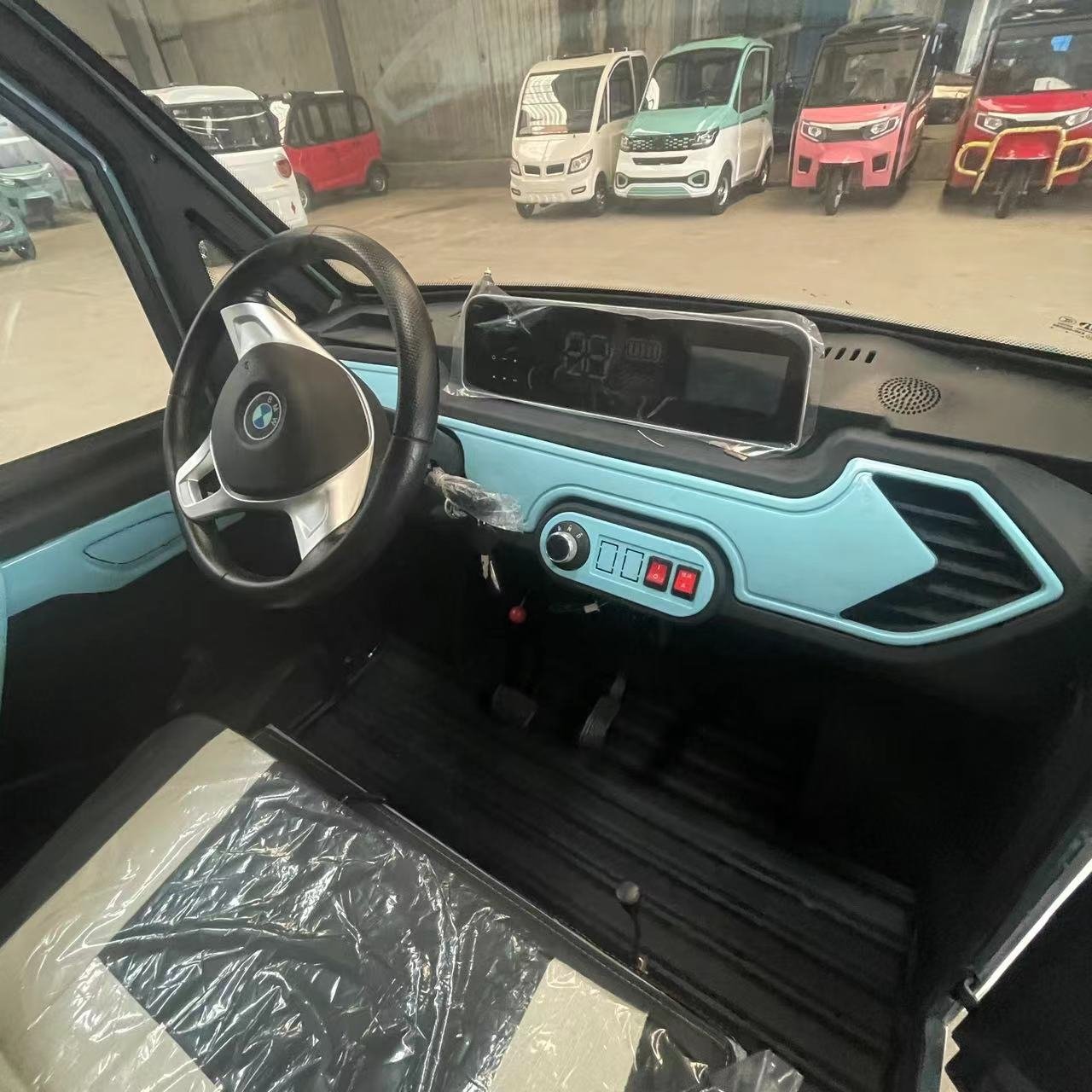New Cheap 4-Wheeled Electric SUV Auto Motor China High Speed 48V Lithium Battery 400kg Payload Capacity 4x4 Drive Left Steering