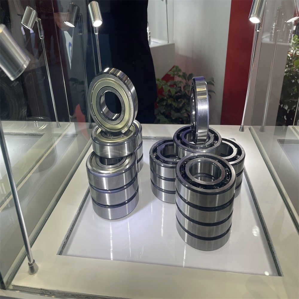 Hub Bearing, Rear, 3DACF026F-24HS-AM Axle Bearing and Hub Assembly, 42410-52070, 42450-52060